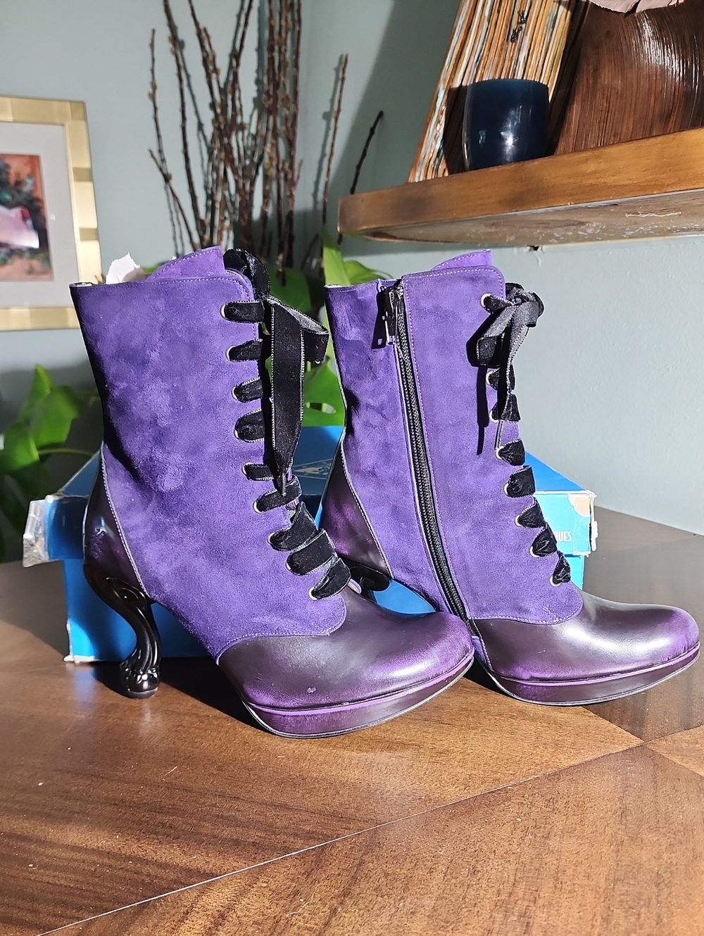 John Fluevog Queen Transcendent Victoria, Purple, Size 7 Lace Up Boots